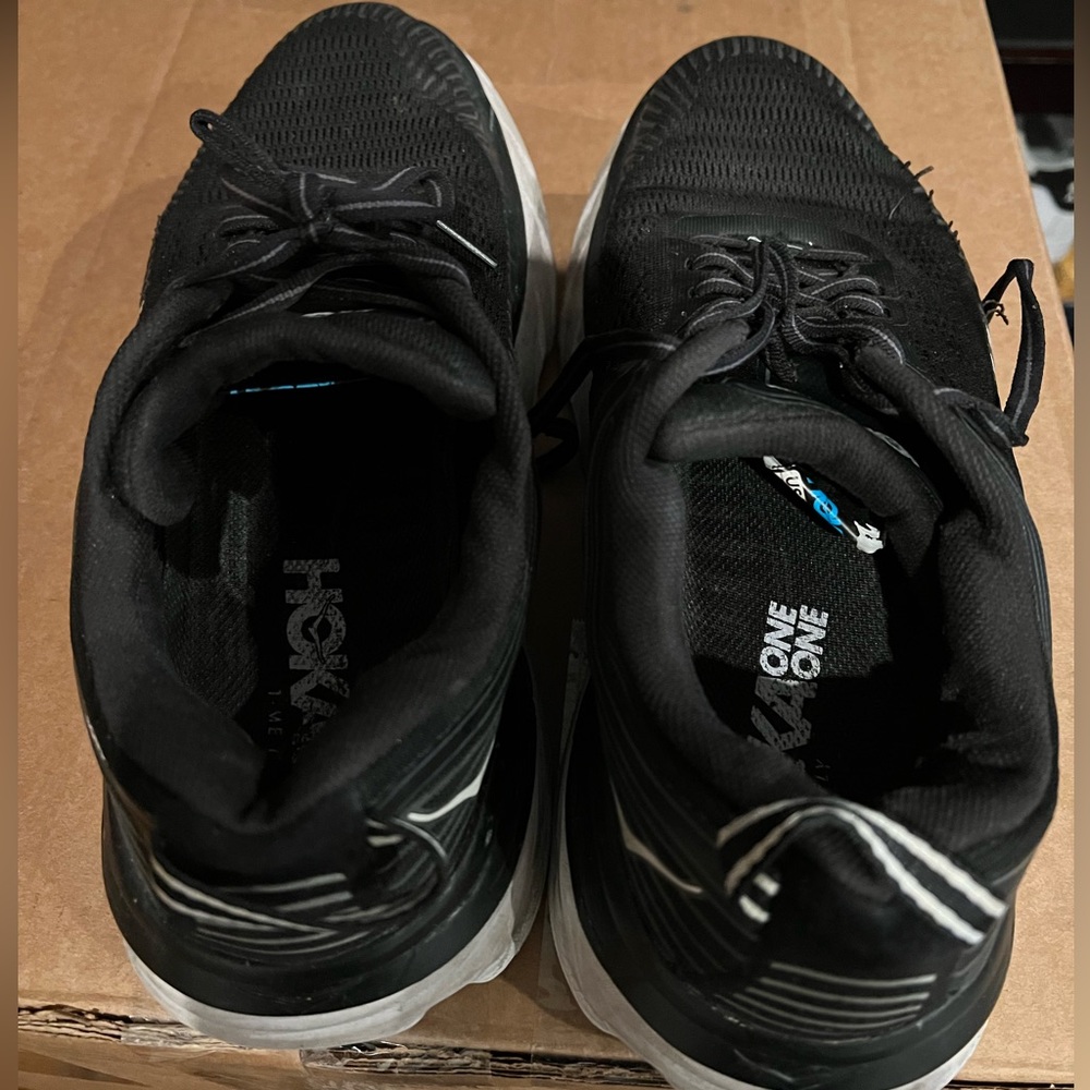 9.5 Men’s Hokas